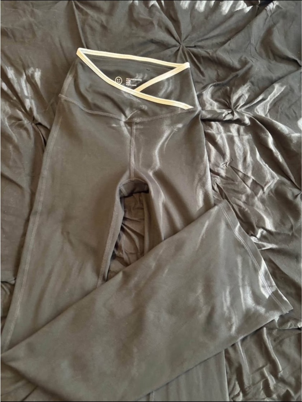 Gilly Hicks (Hollister) Flare Yoga Pants with White Crossover Waistband XXS